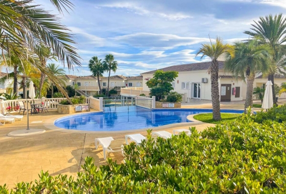 Resale - Apartment / flat - Benissa Costa - Costa Blanca
