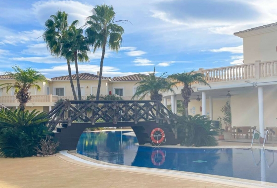 Resale - Apartment / flat - Benissa Costa - Costa Blanca