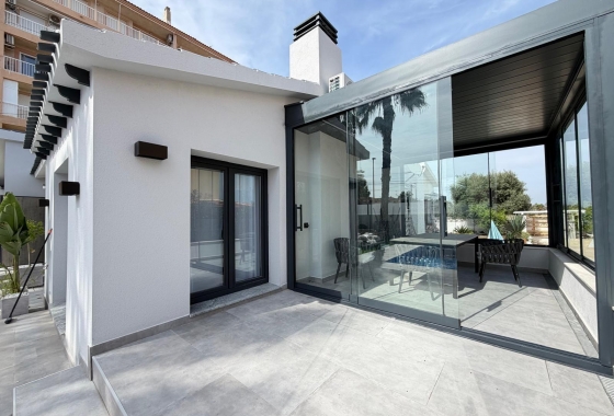 Herverkoop - Villa - Torrevieja - Punta Prima