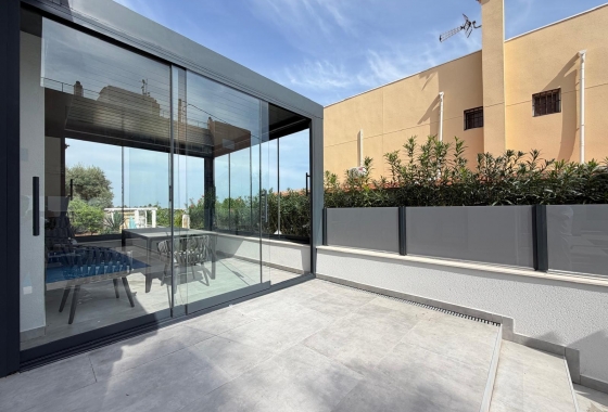 Herverkoop - Villa - Torrevieja - Punta Prima