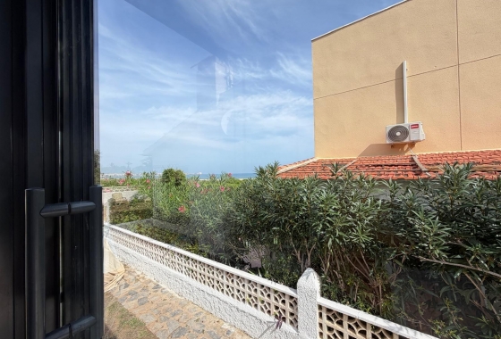 Herverkoop - Villa - Torrevieja - Punta Prima