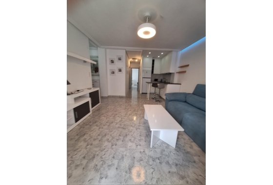 Återförsäljning - Lägenhet / lägenhet - Torrevieja - Nueva Torrevieja