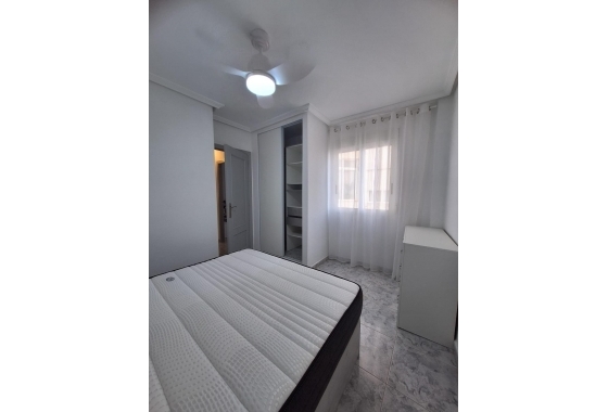 Återförsäljning - Lägenhet / lägenhet - Torrevieja - Nueva Torrevieja