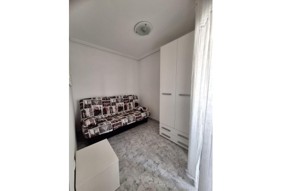 Återförsäljning - Lägenhet / lägenhet - Torrevieja - Nueva Torrevieja