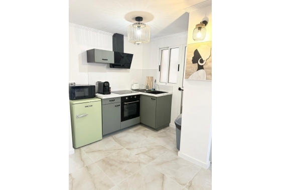Resale - Apartment / flat - Torrevieja - Centro