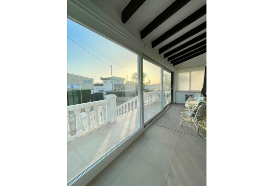 Herverkoop - Villa - Benidorm - Urbanizaciones