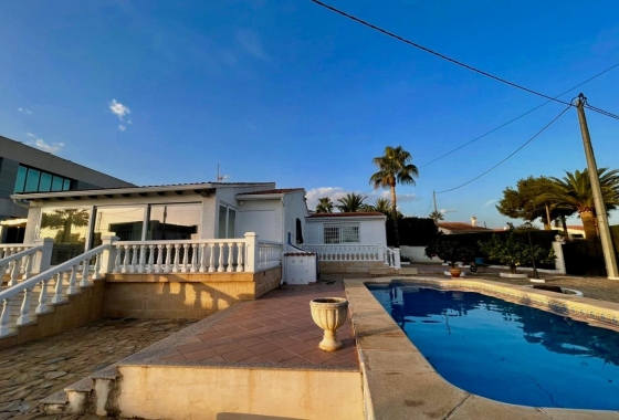 Herverkoop - Villa - Benidorm - Urbanizaciones