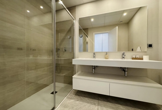 Resale - Apartment / flat - Benidorm - Playa de Poniente
