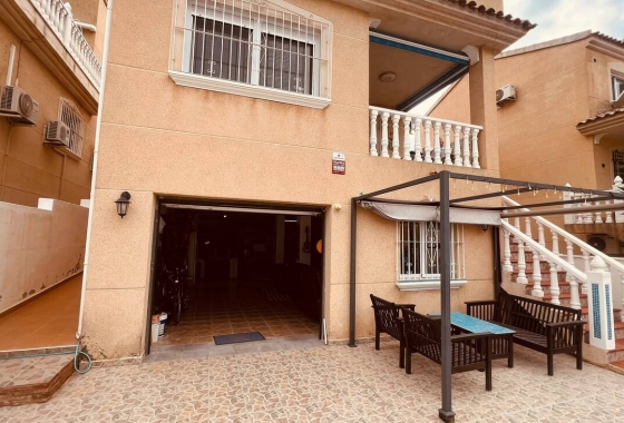Wiederverkauf - Villa - Orihuela Costa - Costa Blanca