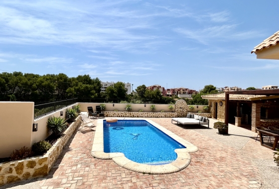 Revente - Villa - Orihuela Costa - Costa Blanca