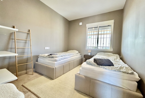 Revente - Villa - Orihuela Costa - Costa Blanca