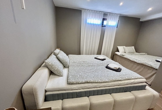 Revente - Villa - Orihuela Costa - Costa Blanca