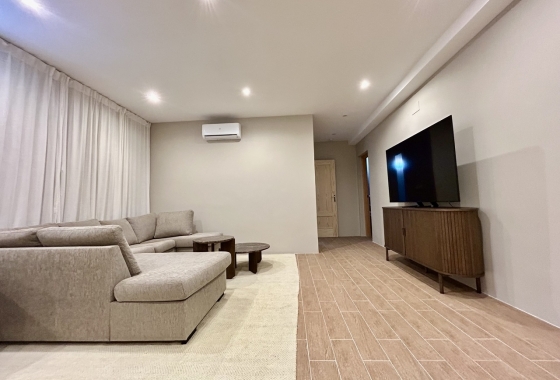 Revente - Villa - Orihuela Costa - Costa Blanca