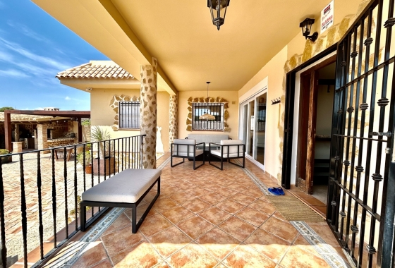 Revente - Villa - Orihuela Costa - Costa Blanca