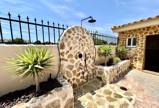 Revente - Villa - Orihuela Costa - Costa Blanca