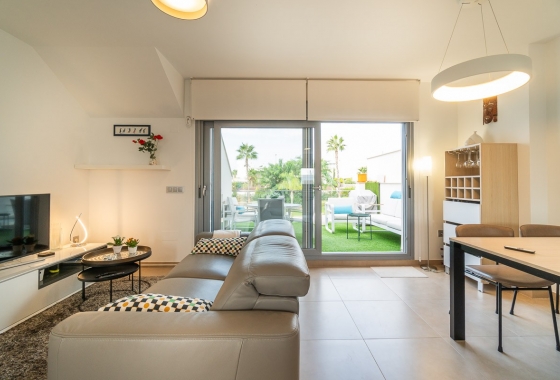 Resale - Bungalow - Orihuela - Inland