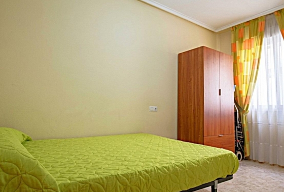 Reventa - Apartamento / piso - Torrevieja - Las Piscinas Naturales