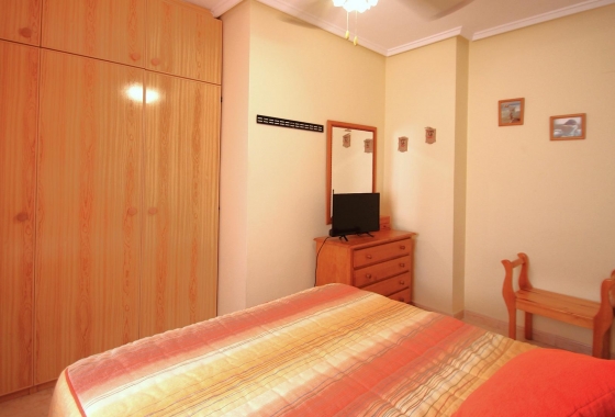 Reventa - Apartamento / piso - Torrevieja - Las Piscinas Naturales