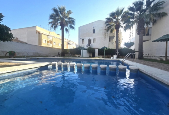 Herverkoop - Herenhuis - Torrevieja - Habaneras