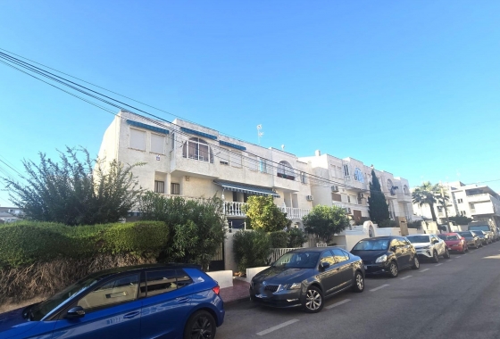 Herverkoop - Herenhuis - Torrevieja - Habaneras