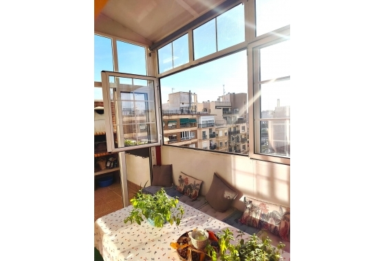 Reventa - Apartamento / piso - Torrevieja - Centro
