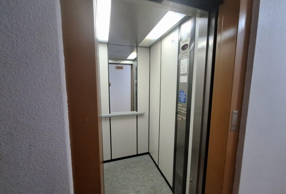 Reventa - Apartamento / piso - Torrevieja - Playa de los Locos