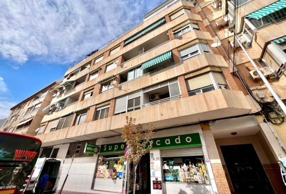 Herverkoop - Appartement / flat - Torrevieja - Puerto Deportivo