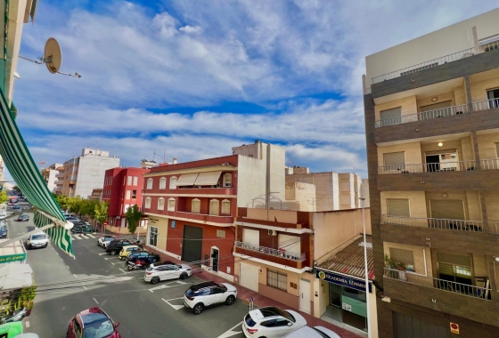 Herverkoop - Appartement / flat - Torrevieja - Puerto Deportivo