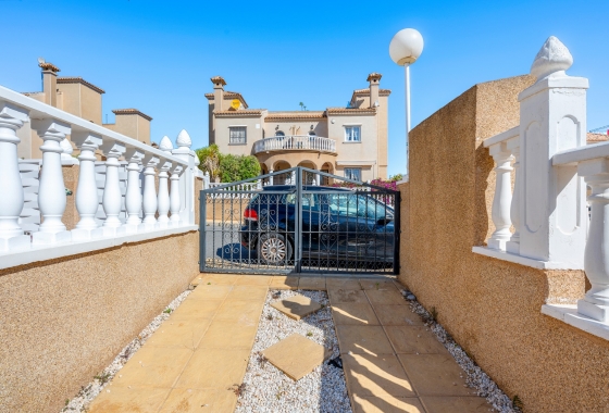 Herverkoop - Villa - Orihuela Costa - Costa Blanca