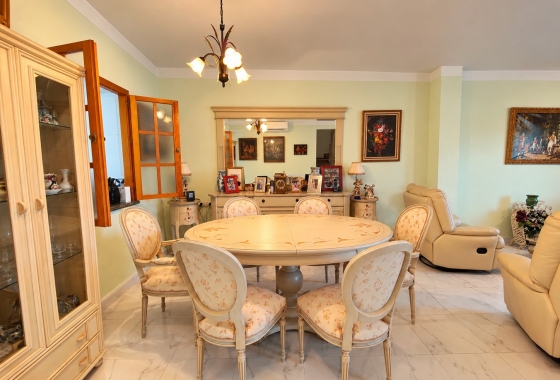 Herverkoop - Herenhuis - Torrevieja - Costa Blanca