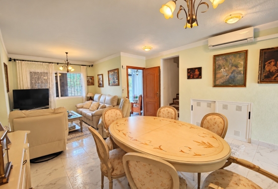 Herverkoop - Herenhuis - Torrevieja - Costa Blanca
