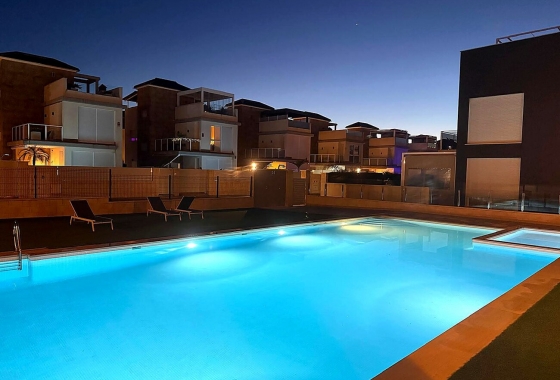 Herverkoop - Appartement / flat - Torrevieja - Torreta Florida