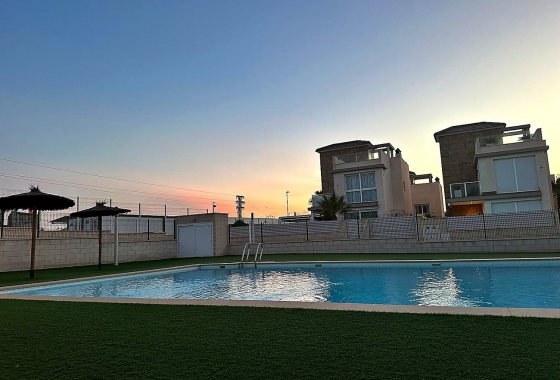 Herverkoop - Appartement / flat - Torrevieja - Torreta Florida