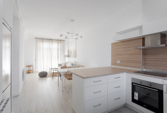Neue Gebäude - Wohnung - Vera