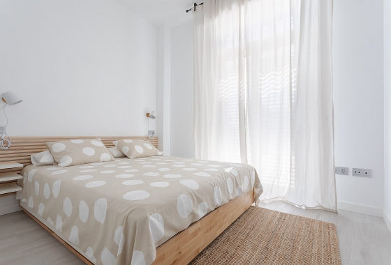 Neue Gebäude - Wohnung - Vera