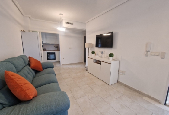 Resale - Apartment / flat - Guardamar del Segura - SUP-7 & Port Area