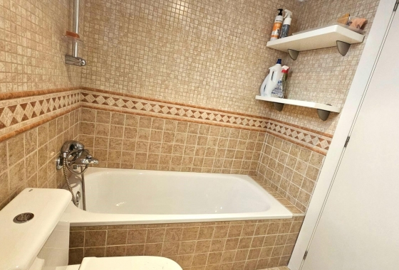 Herverkoop - Appartement / flat - Torrevieja - Centro