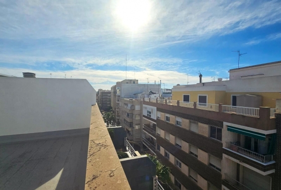 Herverkoop - Appartement / flat - Torrevieja - Centro