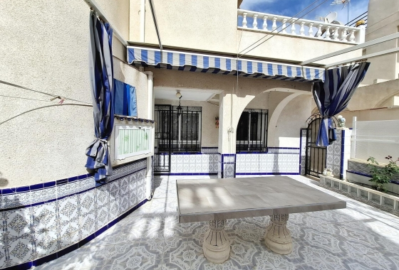 Herverkoop - Herenhuis - Torrevieja - Carrefour