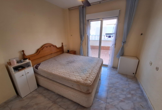 Herverkoop - Herenhuis - Torrevieja - Carrefour