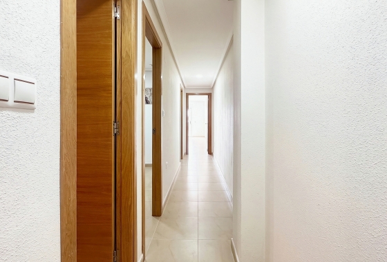Herverkoop - Appartement / flat - Torrevieja - Costa Blanca