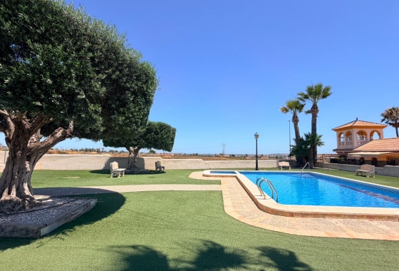 Перепродажа - Таунхаус - Los Montesinos - Urbanizacion montesol