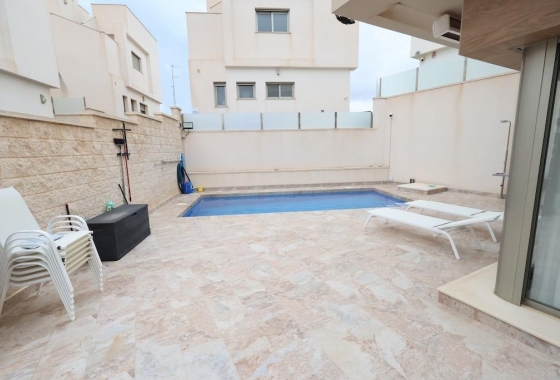 Перепродажа - Вилла - Orihuela Costa - Costa Blanca