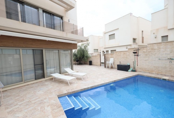 Перепродажа - Вилла - Orihuela Costa - Costa Blanca