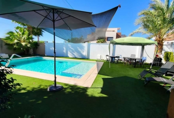 Перепродажа - Вилла - Torrevieja - Torreta Florida