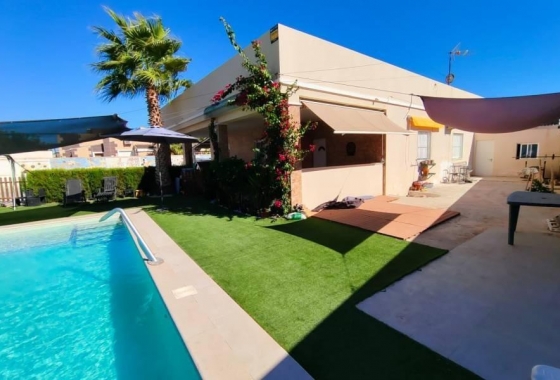 Перепродажа - Вилла - Torrevieja - Torreta Florida