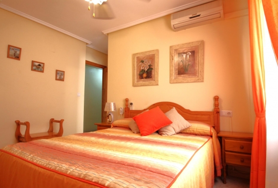 Перепродажа - Квартира - Torrevieja - Las Piscinas Naturales
