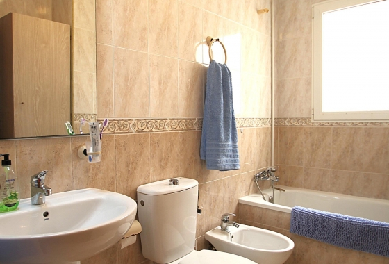 Перепродажа - Квартира - Torrevieja - Las Piscinas Naturales