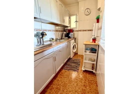 Resale - Apartment / flat - Torrevieja - PARQUE DE LAS NACIONES