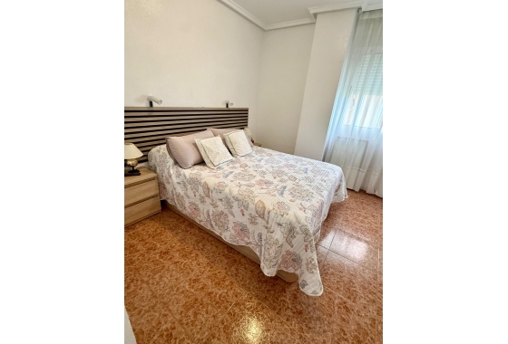 Resale - Apartment / flat - Torrevieja - PARQUE DE LAS NACIONES